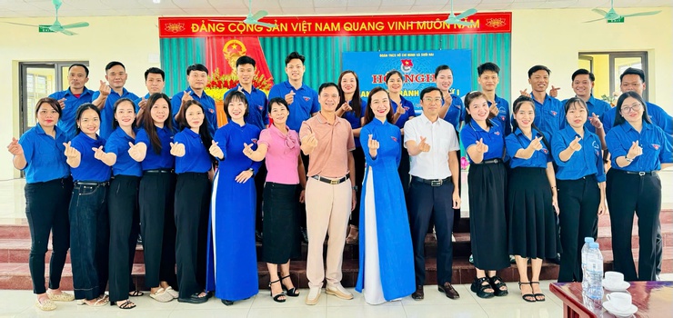 Đoàn xã Suối Hai tổ chức Hội nghị Ban Chấp hành lần thứ nhất, nhiệm kỳ 2025-2030- Ảnh 4.