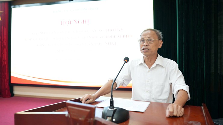       Đảng uỷ xã Dương Hoà lấy ý kiến cán bộ chủ chốt qua các thời kỳ vào dự thảo văn kiện trình Đại hội đại biểu Đảng bộ xã lần thứ Nhất, nhiệm kỳ 2025-2030- Ảnh 10.