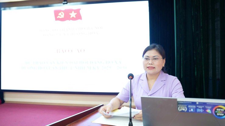       Đảng uỷ xã Dương Hoà lấy ý kiến cán bộ chủ chốt qua các thời kỳ vào dự thảo văn kiện trình Đại hội đại biểu Đảng bộ xã lần thứ Nhất, nhiệm kỳ 2025-2030- Ảnh 3.