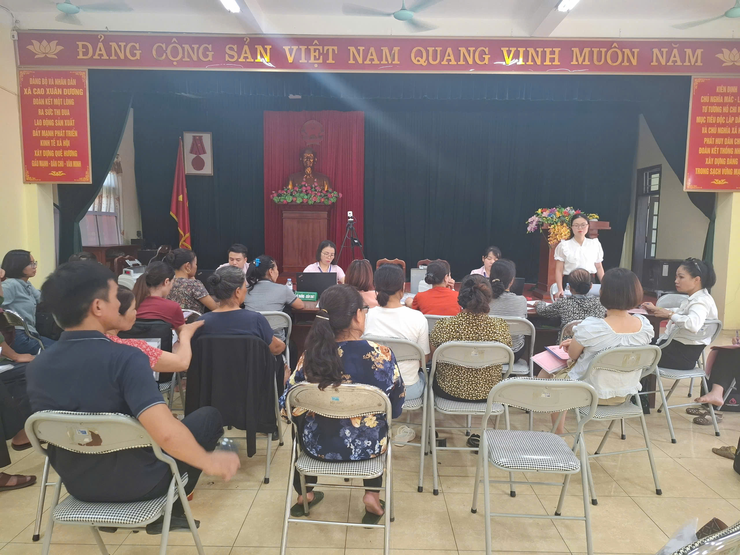 HỘI LHPN XÃ DÂN HOÀ TỔ CHỨC GIAO BAN, HƯỚNG DẪN NÂNG CAO HIỆU QUẢ HOẠT ĐỘNG CÁC TỔ TIẾT KIỆM – VAY VỐN- Ảnh 5.