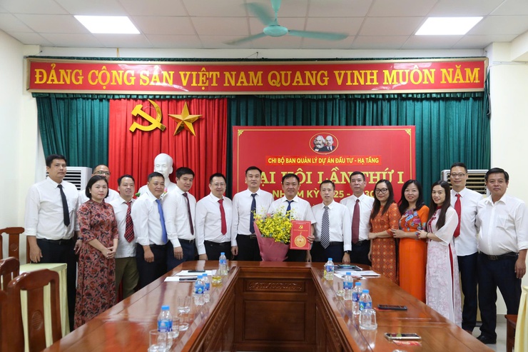 Các chi bộ mới thành lập tổ chức thành công Đại hội lần thứ Nhất, nhiệm kỳ 2025-2030- Ảnh 4.