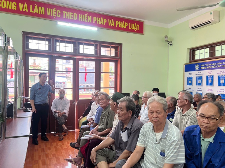 Xã Đa Phúc triển khai đợt cao điểm tiếp nhận hồ sơ hưởng trợ cấp hưu trí xã hội cho công dân là người cao tuổi theo Nghị định số 176/NĐ-CP ngày 30/6/2025 của Chính phủ- Ảnh 1.