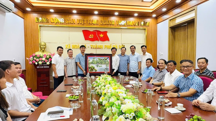 HỘI ĐỒNG HƯƠNG ỨNG HÒA THĂM VÀ TẶNG QUÀ CÁC XÃ MỚI THÀNH LẬP- Ảnh 4.