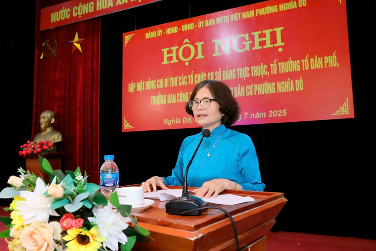 Phường Nghĩa Đô: Gặp mặt các đồng chí Bí thư Chi bộ, Tổ trưởng Tổ dân phố, Trưởng ban Công tác mặt trận khu dân cư.- Ảnh 3.