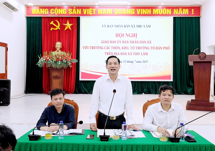 HỘI NGHỊ GIAO BAN ỦY BAN NHÂN DÂN XÃ VỚI TRƯỞNG THÔN, KHU, TỔ TRƯỞNG TỔ DÂN PHỐ TRÊN ĐỊA BÀN XÃ THƯ LÂM- Ảnh 1.