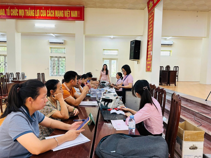 HỘI LHPN XÃ DÂN HOÀ TỔ CHỨC GIAO BAN, HƯỚNG DẪN NÂNG CAO HIỆU QUẢ HOẠT ĐỘNG CÁC TỔ TIẾT KIỆM – VAY VỐN- Ảnh 1.