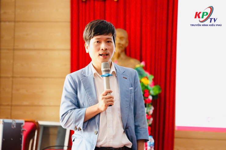 Đảng uỷ xã Kiều Phú tổ chức hội nghị tập huấn về ứng dụng trí tuệ nhân tạo AI trong quản lý nhà nước- Ảnh 3.