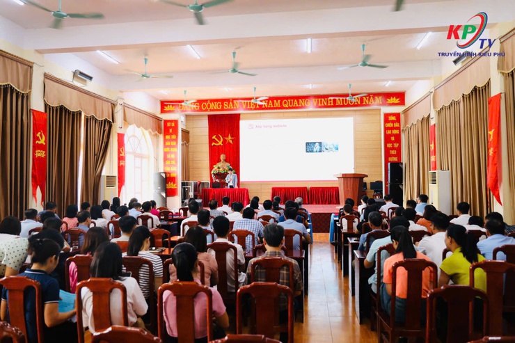 Đảng uỷ xã Kiều Phú tổ chức hội nghị tập huấn về ứng dụng trí tuệ nhân tạo AI trong quản lý nhà nước- Ảnh 4.