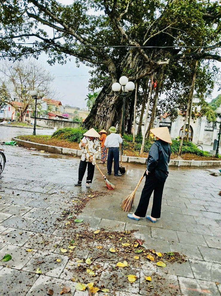 HỘI NÔNG DÂN XÃ TAM HƯNG: KHÍ THẾ MỚI, HÀNH ĐỘNG MỚI, LAN TỎA PHONG TRÀO THI ĐUA NGAY TỪ NHỮNG NGÀY ĐẦU SÁP NHẬP- Ảnh 1.