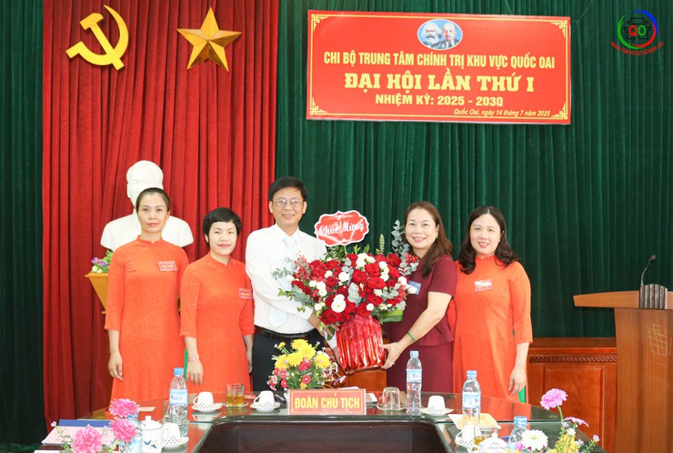 Chi bộ Trung tâm Chính trị khu vực Quốc Oai tổ chức thành công Đại hội lần thứ I, nhiệm kỳ 2025 – 2030- Ảnh 7.