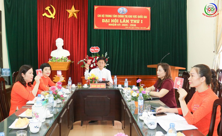 Chi bộ Trung tâm Chính trị khu vực Quốc Oai tổ chức thành công Đại hội lần thứ I, nhiệm kỳ 2025 – 2030- Ảnh 8.