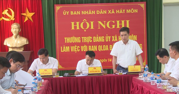 Thường trực Đảng uỷ xã Hát Môn làm việc với Ban Quản lý Dự án Đầu tư - Hạ tầng xã- Ảnh 2.
