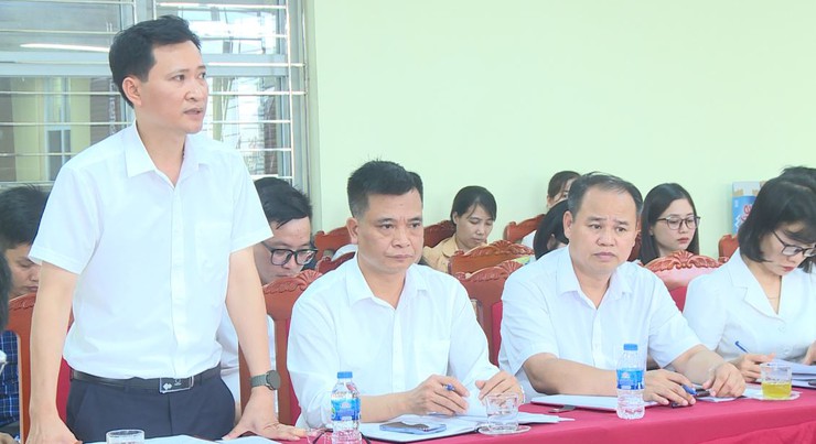 Thường trực Đảng uỷ xã Hát Môn làm việc với Ban Quản lý Dự án Đầu tư - Hạ tầng xã- Ảnh 3.