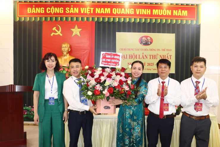 Các chi bộ tổ chức thành công đại hội chi bộ nhiệm kỳ 2025 - 2030- Ảnh 6.