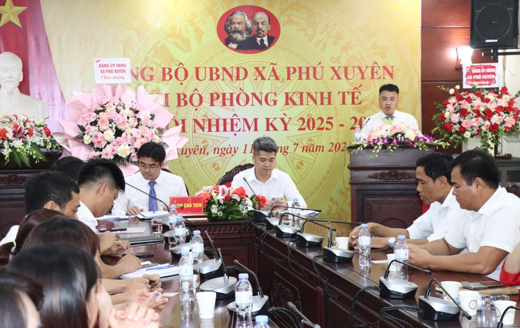 Các chi bộ tổ chức thành công đại hội chi bộ nhiệm kỳ 2025 - 2030- Ảnh 7.