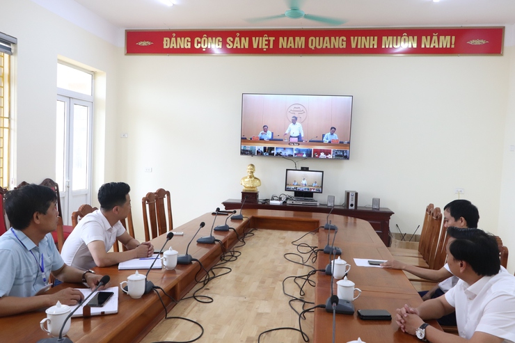 Hà Nội tăng cường chất lượng vệ sinh môi trường, triển khai cao điểm thực hiện phong trào thi đua “Sáng - xanh - sạch - đẹp”- Ảnh 1.