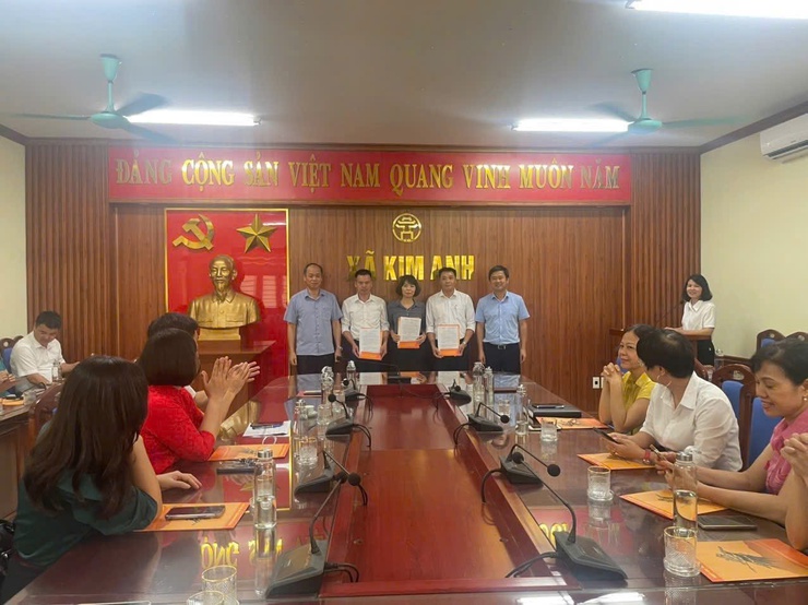 XÃ KIM ANH CÔNG BỐ CÁC QUYẾT ĐỊNH VỀ TỔ CHỨC BỘ MÁY VÀ CÁN BỘ QUẢN LÝ CÁC CƠ SỞ GIÁO DỤC- Ảnh 15.