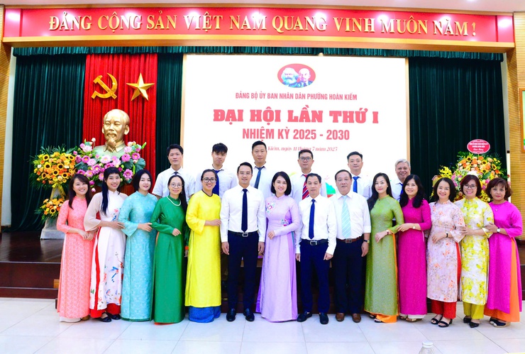 Đại hội Đảng bộ Uỷ ban nhân dân phường Hoàn Kiếm lần thứ I, nhiệm kỳ 2025 – 2030, bước chuyển mình để gần dân, sát dân, phục vụ Nhân dân- Ảnh 22.