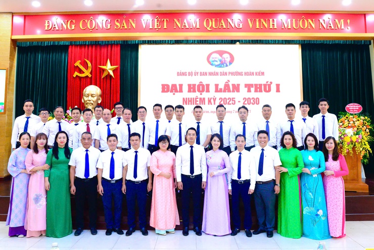 Đại hội Đảng bộ Uỷ ban nhân dân phường Hoàn Kiếm lần thứ I, nhiệm kỳ 2025 – 2030, bước chuyển mình để gần dân, sát dân, phục vụ Nhân dân- Ảnh 16.