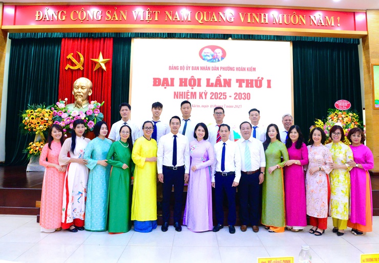Đại hội Đảng bộ Uỷ ban nhân dân phường Hoàn Kiếm lần thứ I, nhiệm kỳ 2025 – 2030, bước chuyển mình để gần dân, sát dân, phục vụ Nhân dân- Ảnh 20.