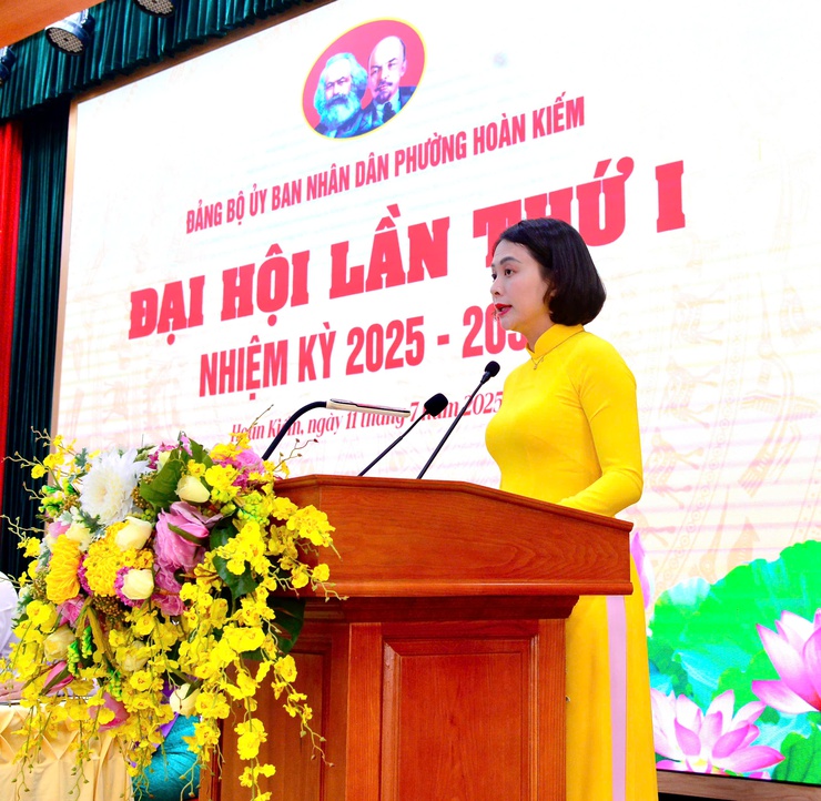 Đại hội Đảng bộ Uỷ ban nhân dân phường Hoàn Kiếm lần thứ I, nhiệm kỳ 2025 – 2030, bước chuyển mình để gần dân, sát dân, phục vụ Nhân dân- Ảnh 11.