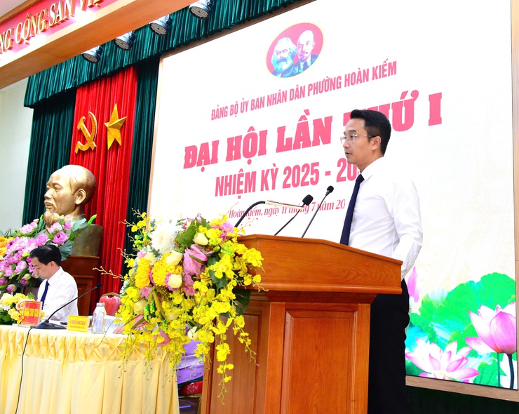 Đại hội Đảng bộ Uỷ ban nhân dân phường Hoàn Kiếm lần thứ I, nhiệm kỳ 2025 – 2030, bước chuyển mình để gần dân, sát dân, phục vụ Nhân dân- Ảnh 8.