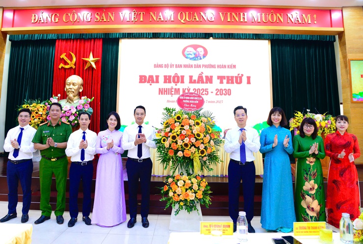 Đại hội Đảng bộ Uỷ ban nhân dân phường Hoàn Kiếm lần thứ I, nhiệm kỳ 2025 – 2030, bước chuyển mình để gần dân, sát dân, phục vụ Nhân dân- Ảnh 7.