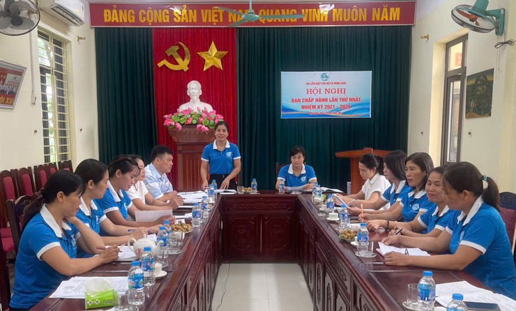 Hội LHPN xã Minh Châu tổ chức Hội nghị Ban Chấp hành lần thứ nhất nhiệm kỳ 2021 – 2026- Ảnh 1.