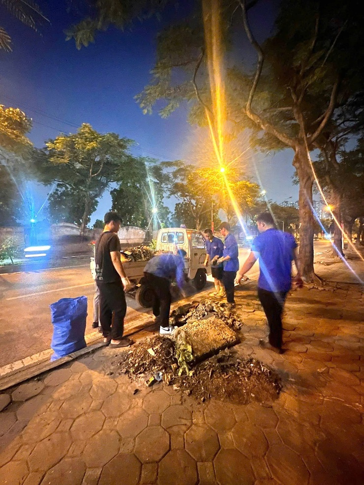 Đoàn thanh niên phường Thanh Liệt: Ra quân vệ sinh môi trường ngày thứ 7 tình nguyện và chủ nhật xanh bảo vệ môi trường- Ảnh 3.