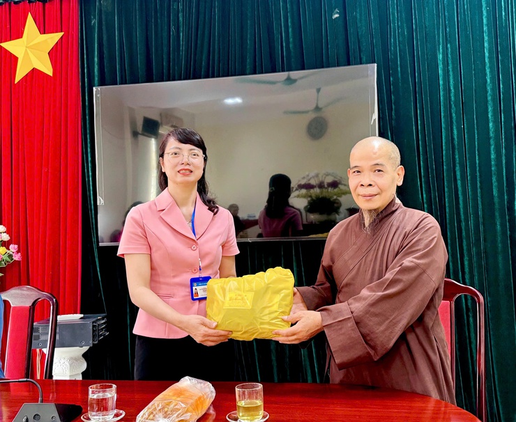 Lãnh đạo xã Nam Phù tiếp và làm việc với Ban Trị sự Giáo hội Phật giáo Việt Nam- Ảnh 5.
