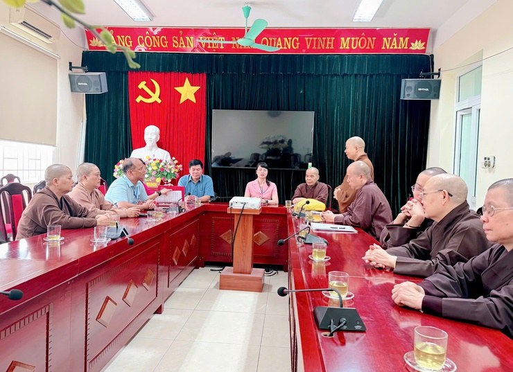Lãnh đạo xã Nam Phù tiếp và làm việc với Ban Trị sự Giáo hội Phật giáo Việt Nam- Ảnh 1.