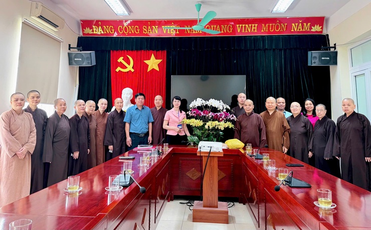Lãnh đạo xã Nam Phù tiếp và làm việc với Ban Trị sự Giáo hội Phật giáo Việt Nam- Ảnh 3.