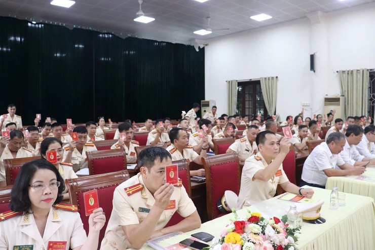 CÔNG AN XÃ THANH TRÌ TỔ CHỨC THÀNH CÔNG ĐẠI HỘI ĐẢNG BỘ LẦN THỨ I, NHIỆM KỲ 2025 – 2030- Ảnh 3.