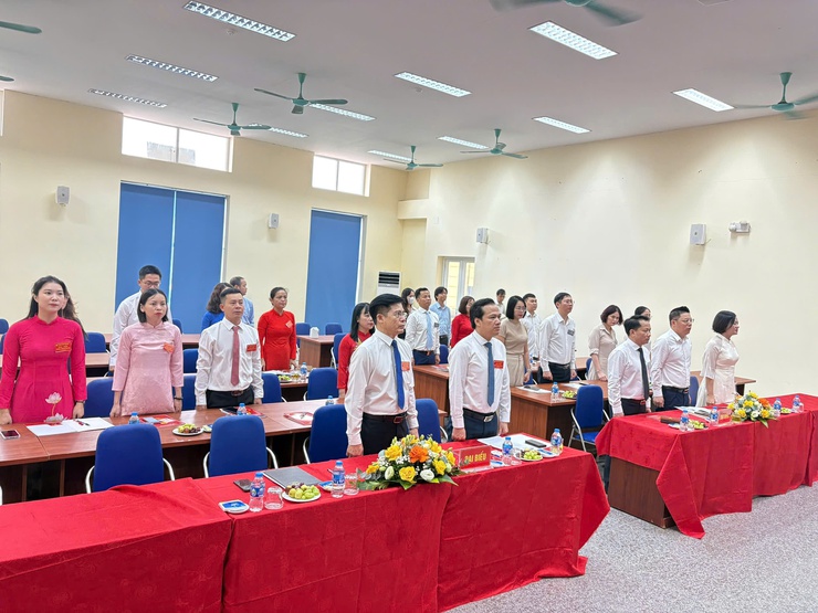 TIN VỀ ĐẠI HỘI CHI BỘ BAN XÂY DỰNG ĐẢNG ĐẢNG BỘ PHƯỜNG ĐÔNG NGẠC LẦN THỨ I, NHIỆM KỲ 2025 – 2030.- Ảnh 1.