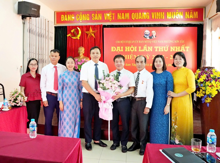 Các chi bộ tổ chức thành công Đại hội nhiệm kỳ 2025-2030- Ảnh 2.