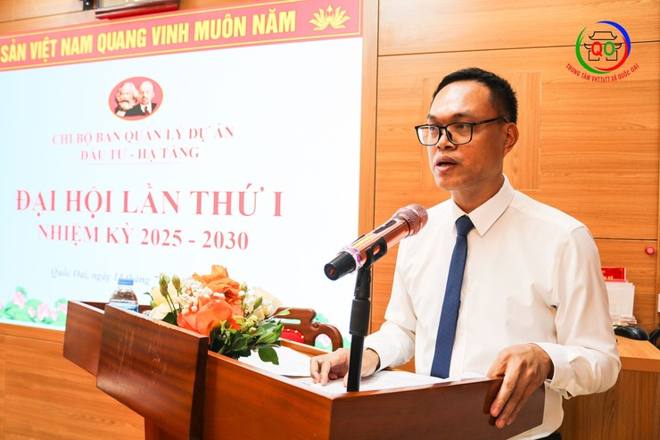 Đại hội Chi bộ Ban quản lý Dự án đầu tư - Hạ tầng xã Quốc Oai lần thứ nhất, nhiệm kỳ 2025 - 2030- Ảnh 4.