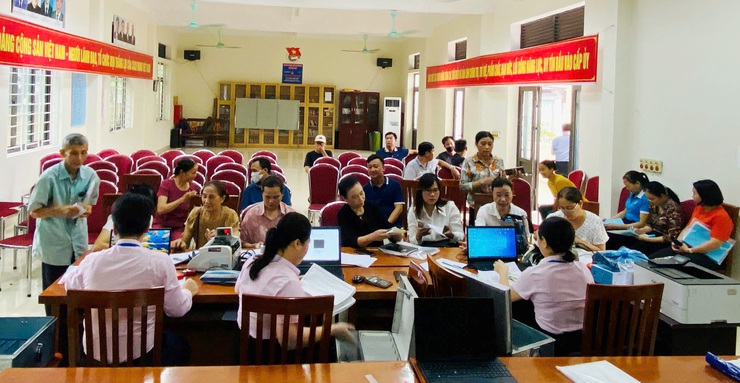 MTTQ và các tổ chức chính trị xã hội xã Quốc Oai tổ chức thành công phiên giao dịch đầu tiên của Ngân hàng Chính sách xã hội sau khi thành lập chính quyền địa phương hai cấp- Ảnh 6.