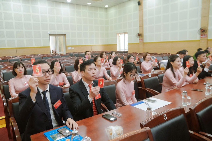 Đại hội Chi bộ Phòng Văn hóa – Xã hội phường Long Biên lần thứ I, nhiệm kỳ 2025 - 2030 thành công tốt đẹp- Ảnh 5.