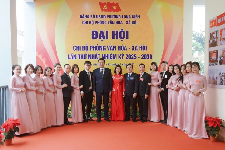 Đại hội Chi bộ Phòng Văn hóa – Xã hội phường Long Biên lần thứ I, nhiệm kỳ 2025 - 2030 thành công tốt đẹp- Ảnh 6.