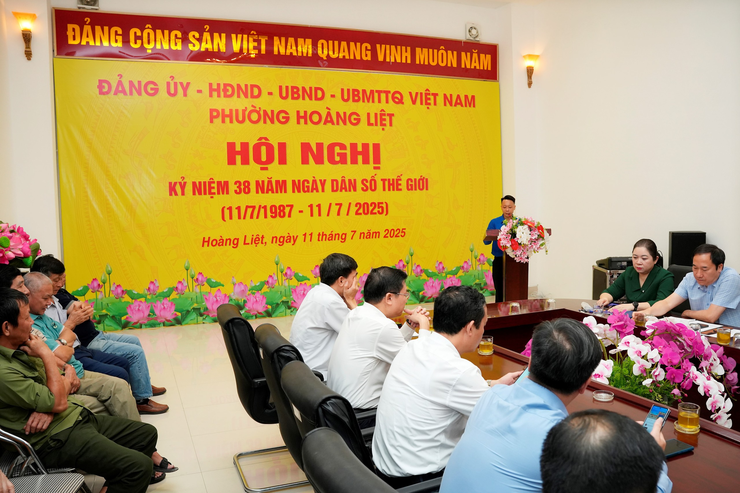 Phường Hoàng Liệt kỷ niệm 38 năm Ngày Dân số thế giới (11/7/1987 - 11/7/2025)
- Ảnh 3.