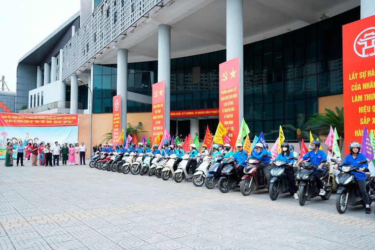 Phường Hoàng Liệt kỷ niệm 38 năm Ngày Dân số thế giới (11/7/1987 - 11/7/2025)
- Ảnh 5.