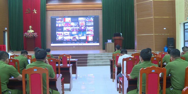 Hội nghị phổ biến, quán triệt và tập huấn chuyên sâu Luật Phòng cháy, chữa cháy và cứu nạn, cứu hộ; các Nghị định, Thông tư hướng dẫn thi hành Luật PCCC và CNCH- Ảnh 2.