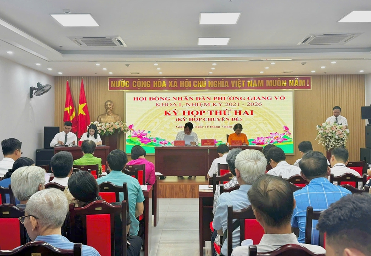 Hội đồng nhân dân phường Giảng Võ: Tổ chức Kỳ họp thứ 2 quyết nghị nhiều nội dung quan trọng- Ảnh 1.
