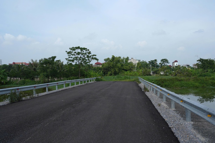 Lãnh đạo xã Thanh Oai kiểm tra và đôn đốc tiến độ công tác giải phóng mặt bằng các dự án đầu tư công- Ảnh 3.