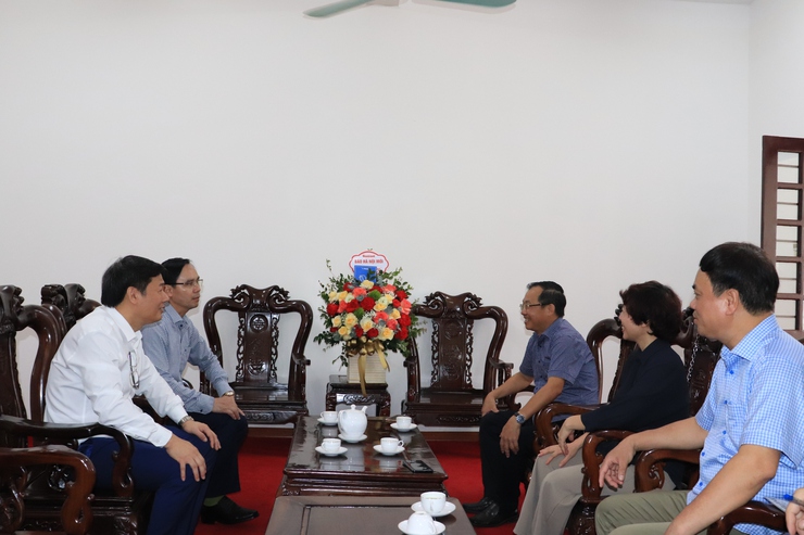 Lãnh đạo xã Phú Nghĩa tiếp Đoàn công tác của Báo Hànộimới- Ảnh 1.