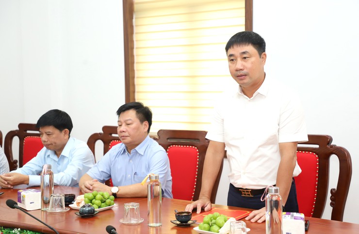  Trường Sĩ quan Lục quân 1 tổ chức khám bệnh, cấp thuốc, tặng quà cho đối tượng chính sách tại xã Yên Xuân ⭐️- Ảnh 3.