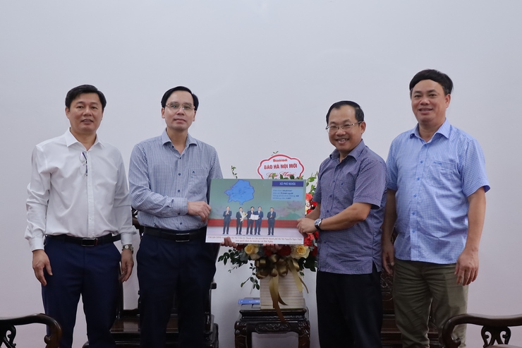 Lãnh đạo xã Phú Nghĩa tiếp Đoàn công tác của Báo Hànộimới- Ảnh 3.