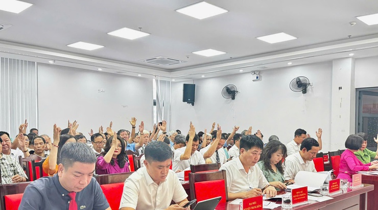 Hội đồng nhân dân phường Giảng Võ: Tổ chức Kỳ họp thứ 2 quyết nghị nhiều nội dung quan trọng- Ảnh 4.