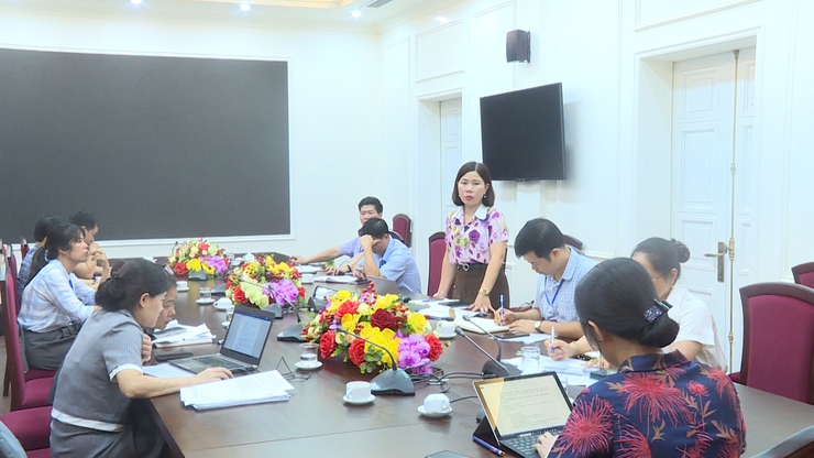 ĐẢNG ỦY XÃ TỔ CHỨC HỘI NGHỊ LÀM VIỆC VỚI TIỂU BAN TUYÊN TRUYỀN VÀ TRUNG TÂM VHTT&TT VỀ CÔNG TÁC CHUẨN BỊ TUYÊN TRUYỀN ĐẠI HỘI- Ảnh 4.