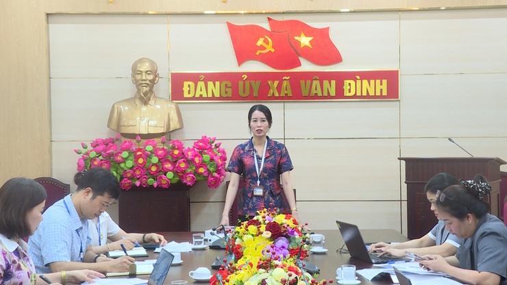 ĐẢNG ỦY XÃ TỔ CHỨC HỘI NGHỊ LÀM VIỆC VỚI TIỂU BAN TUYÊN TRUYỀN VÀ TRUNG TÂM VHTT&TT VỀ CÔNG TÁC CHUẨN BỊ TUYÊN TRUYỀN ĐẠI HỘI- Ảnh 2.